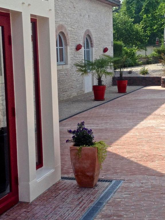 Logis Hostellerie La Chaumiere Arsonval Екстер'єр фото